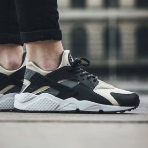 Nike Air Huarache Running Shoes